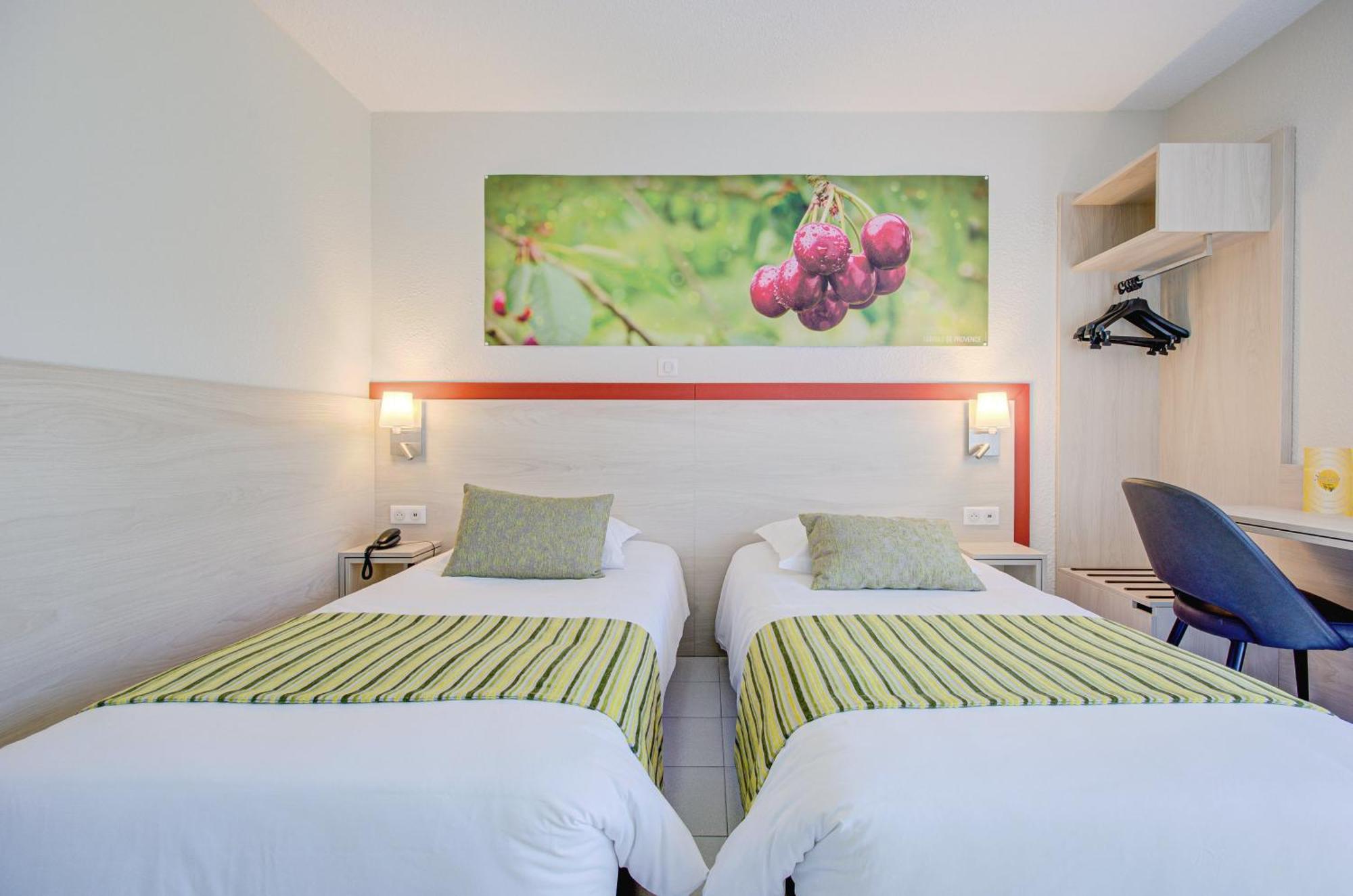 Hotel Saint Louis Le Thor Exterior foto